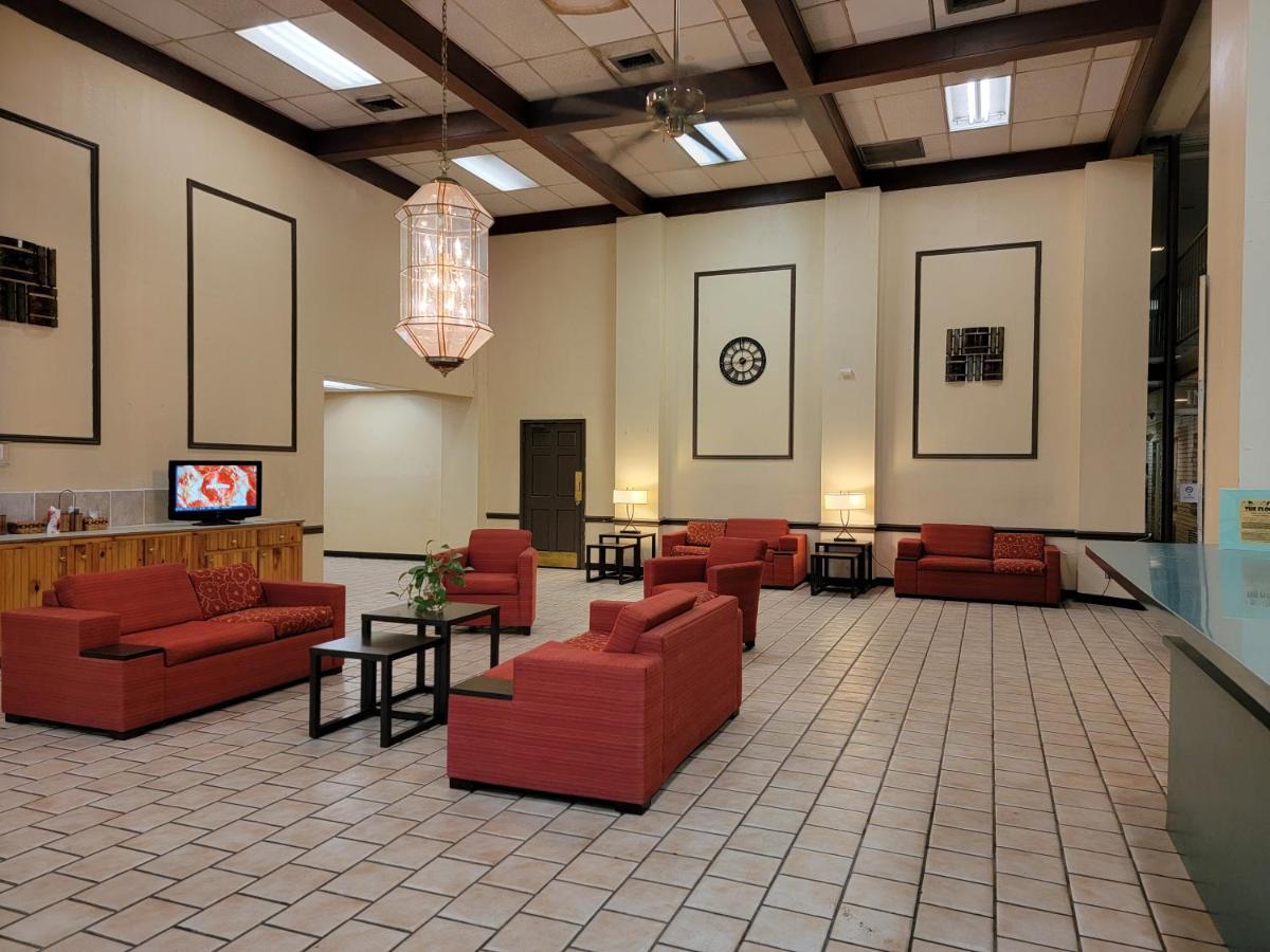 Rest Inn - Extended Stay, I-40 Airport, Wedding & Event Center Amarillo Ngoại thất bức ảnh
