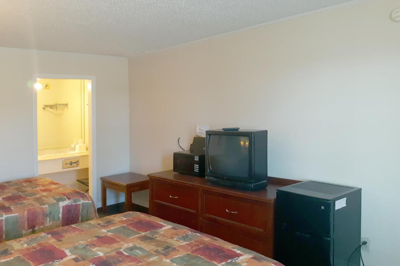 Rest Inn - Extended Stay, I-40 Airport, Wedding & Event Center Amarillo Ngoại thất bức ảnh